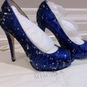 NWT Badgley Mischka blue sequence open toe pump 36.5